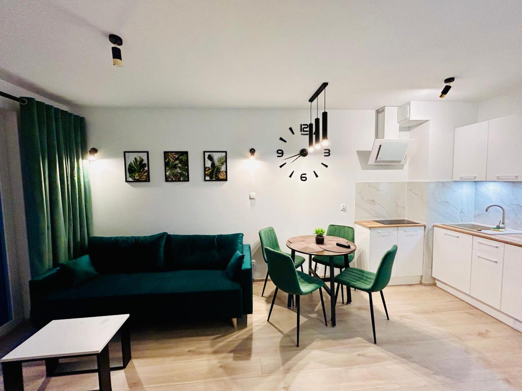 Apartment Green With Private Bike Storage 슈비노우이스쳬 외부 사진