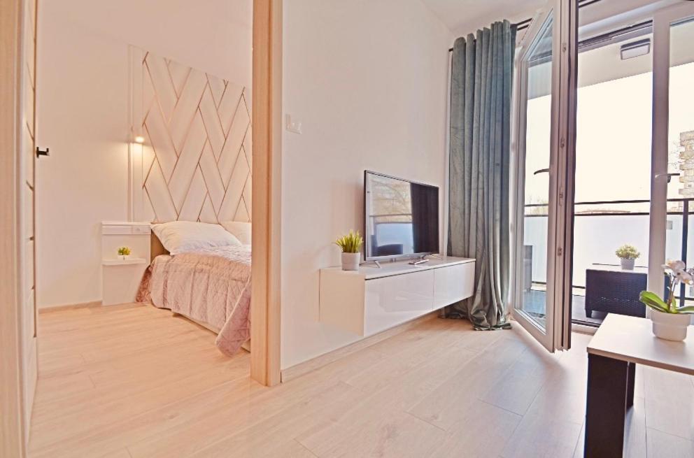 Apartment Green With Private Bike Storage 슈비노우이스쳬 외부 사진